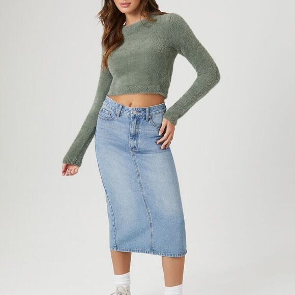 Medium NWT Green Haze Forever 21 Fitted Fuzzy Knit Cropped Top Sweater Soft Sexy - Picture 2 of 5
